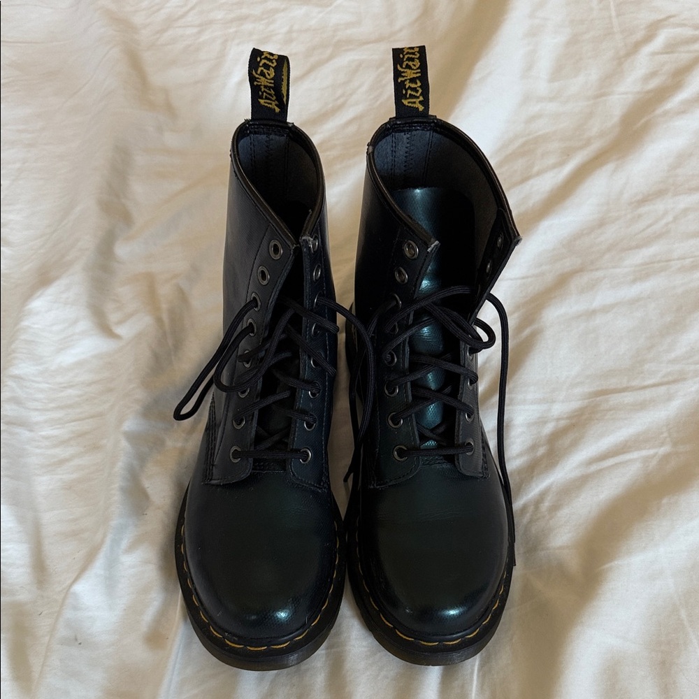 Dr Marten’s 1480 in unique dark green shine